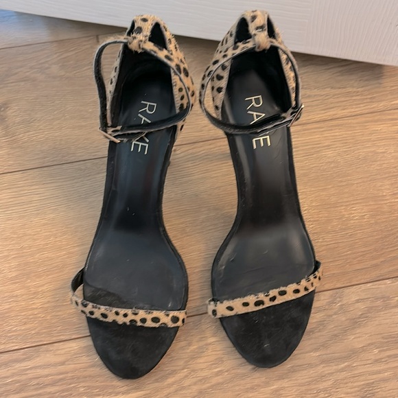 Raye leopard heels 🐆 - Picture 2 of 4